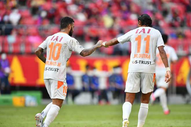 月間表彰 エスパルスの10番が 10月のベストアシスト を回顧 ドゥトラ選手とはずっと一緒に練習していて サッカーダイジェストweb 月間表彰 エスパルスの10番が 10月のベストアシスト を回顧 ドゥトラ選手とはずっと一緒に練習していて サッカーダイジェストweb