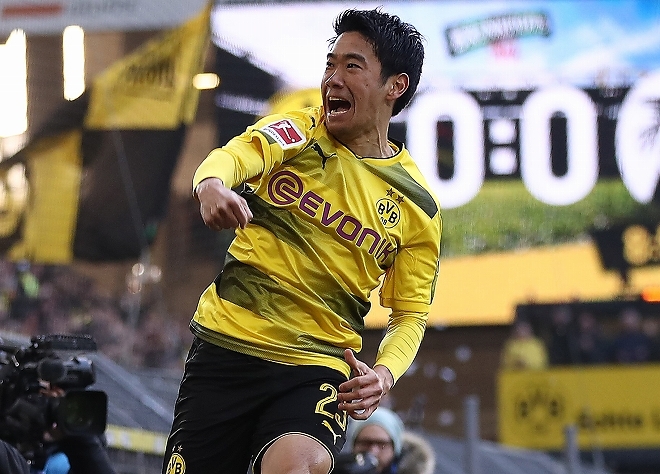 特別な関係だった ドルトムント守護神が 夢のベスト11 に香川真司を選出 サムライ戦士の凄みを回想 サッカーダイジェストweb 特別な関係だった ドルトムント守護神が 夢のベスト11 に香川真司を選出 サムライ戦士の凄みを回想 サッカーダイジェストweb