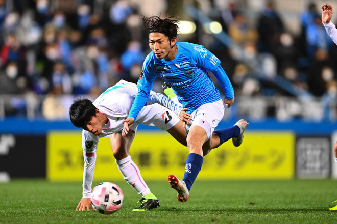 J１第31節photo 横浜fc１ １鳥栖 松浦のゴールで横浜fcが先制するも 途中出場のレンゾ ロペスが貴重なゴール 激しい試合はドロー決着 サッカーダイジェストweb