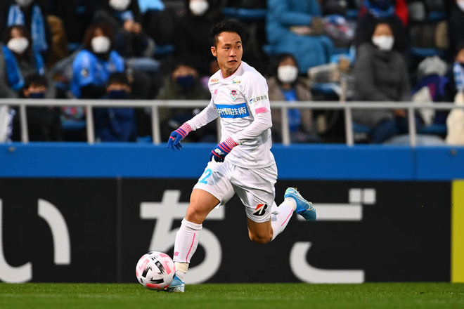 J１第31節photo 横浜fc１ １鳥栖 松浦のゴールで横浜fcが先制するも 途中出場のレンゾ ロペスが貴重なゴール 激しい試合はドロー決着 サッカーダイジェストweb