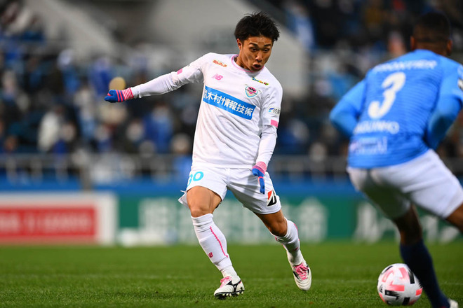 J１第31節photo 横浜fc１ １鳥栖 松浦のゴールで横浜fcが先制するも 途中出場のレンゾ ロペスが貴重なゴール 激しい試合はドロー決着 サッカーダイジェストweb