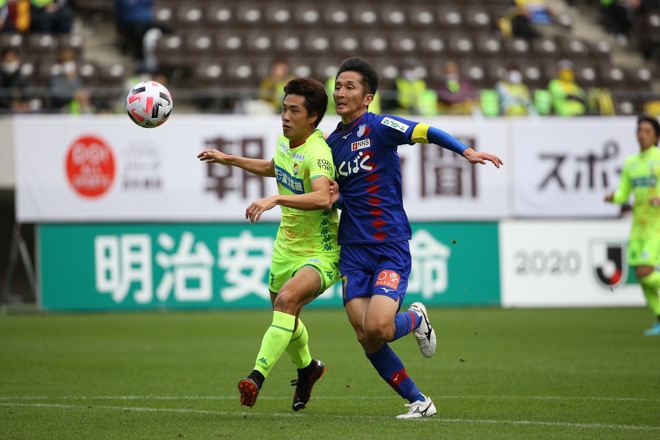 J2第39節photo 千葉1 0甲府 9選手が欠場の千葉が 5試合ぶりにホームで勝利をあげる サッカーダイジェストweb J2第39節photo 千葉1 0甲府 9選手が欠場の千葉が 5試合ぶりにホームで勝利をあげる サッカーダイジェストweb