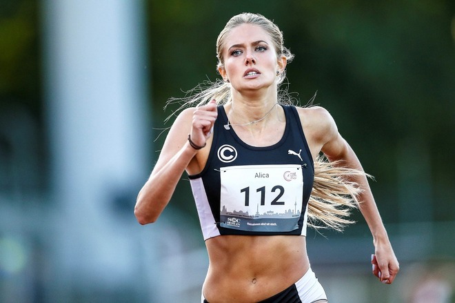 ベストヒット 世界一セクシーな美女アスリート がドルトムントの練習に電撃参戦 甘く見ていた とフンメルスを圧倒 サッカーダイジェストweb ベストヒット 世界一セクシーな美女アスリート がドルトムントの練習に電撃参戦 甘く見ていた とフンメルスを圧倒 サッカーダイジェストweb