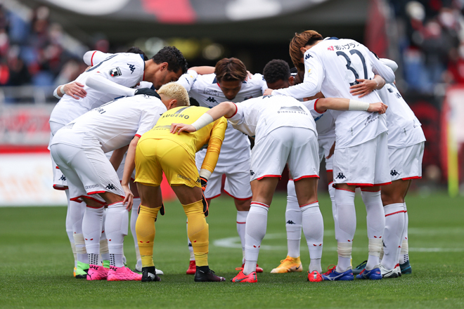 J1第34節photo 浦和0 2札幌 駒井が恩返し弾 終盤に田中も決めた札幌が浦和に完勝し 石川 早坂の引退に花を添える サッカーダイジェストweb J1第34節photo 浦和0 2札幌 駒井が恩返し弾 終盤に田中も決めた札幌が浦和に完勝し 石川 早坂の引退に花を添える サッカーダイジェストweb