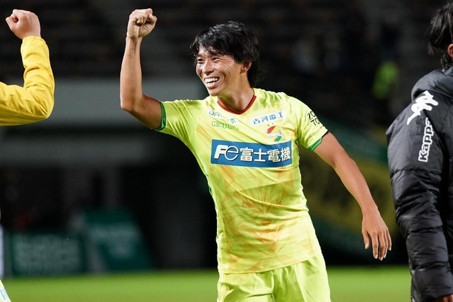 千葉 全ての人に感謝しています 元日本代表のfw佐藤寿人が現役引退を発表 21年間のプロキャリアに終止符 サッカーダイジェストweb 千葉 全ての人に感謝しています 元日本代表のfw佐藤寿人が現役引退を発表 21年間のプロキャリアに終止符 サッカーダイジェストweb