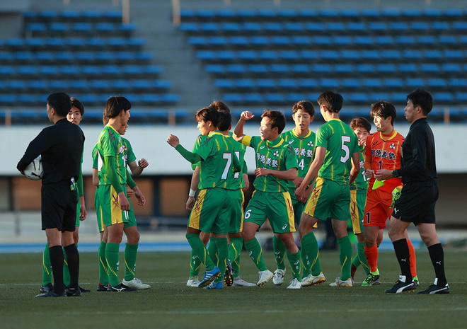 高校サッカー選手権１回戦photo 東海学園０ ２明徳義塾 終了間際の猛攻 高良 持田のゴールで明徳義塾が初戦突破 サッカーダイジェストweb