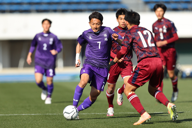 高校サッカー選手権３回戦photo 堀越２ ０丸岡 堀越２得点で準々決勝へ 丸岡激しい攻撃繰り出すも決めきれず３回戦敗退 サッカーダイジェストweb