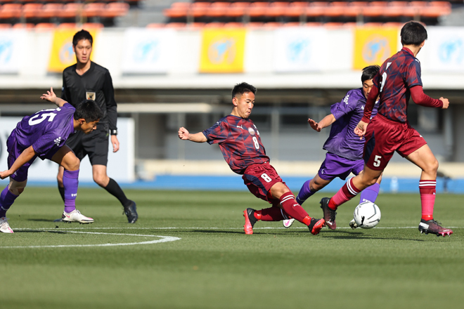 高校サッカー選手権３回戦photo 堀越２ ０丸岡 堀越２得点で準々決勝へ 丸岡激しい攻撃繰り出すも決めきれず３回戦敗退 サッカーダイジェストweb