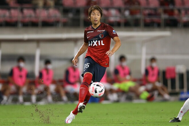 横浜FC】鹿島からFW伊藤翔を完全移籍で獲得。攻守で頼りになる経験豊富な点取り屋 | サッカーダイジェストWeb