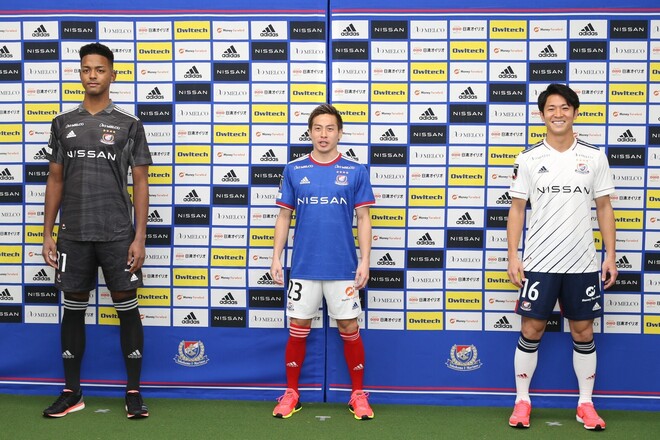 横浜 新背番号を発表 新助っ人エウベルは 7番 空席だった 10番 は サッカーダイジェストweb 横浜 新背番号を発表 新助っ人エウベルは 7番 空席だった 10番 は サッカーダイジェストweb
