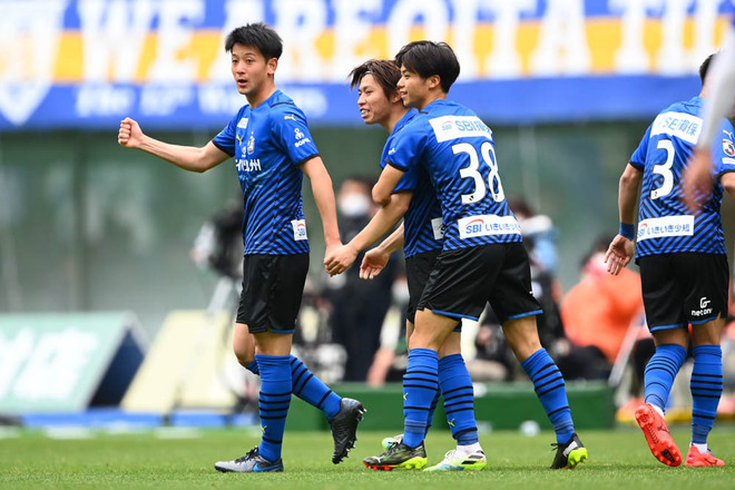 J1第1節photo 大分1 1徳島 岸本のゴールで昇格した徳島が先制するも 新加入 渡邉のゴールで大分が意地を見せ ドロー決着 サッカーダイジェストweb J1第1節photo 大分1 1徳島 岸本のゴールで昇格した徳島が先制するも 新加入 渡邉のゴールで大分が意地を見せ ドロー決着 サッカーダイジェストweb