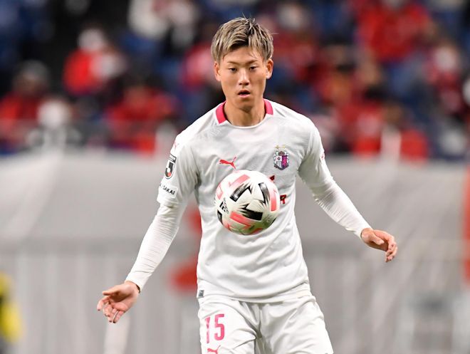 良いcbいるじゃんって 内田篤人が推す今季のjリーグで 注目の若手 3人は サッカーダイジェストweb 良いcbいるじゃんって 内田篤人が推す今季のjリーグで 注目の若手 3人は サッカーダイジェストweb