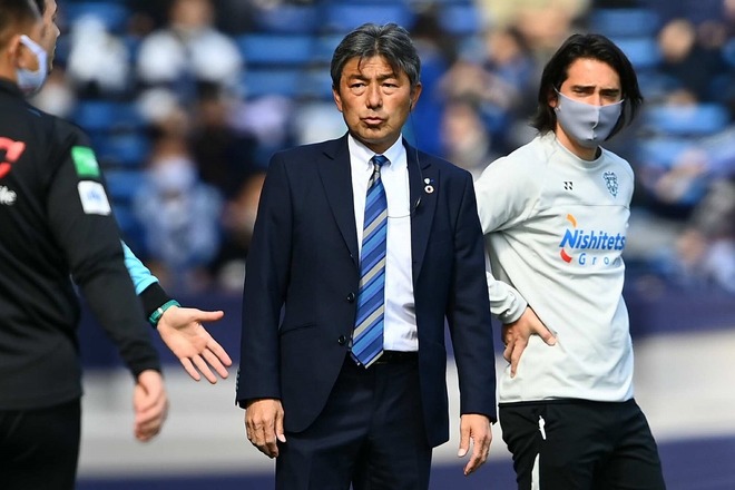 福岡 J2とはだいぶ違う 5年ぶりのj1開幕戦は黒星スタート 長谷部監督が感じた名古屋との 差 サッカーダイジェストweb 福岡 J2とはだいぶ違う 5年ぶりのj1開幕戦は黒星スタート 長谷部監督が感じた名古屋との 差 サッカーダイジェストweb