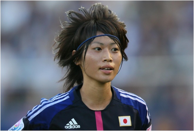 素敵なモデルさん 田中陽子のアンニュイなモノクロ写真に絶賛の声 Ananの表紙かと思った サッカーダイジェストweb