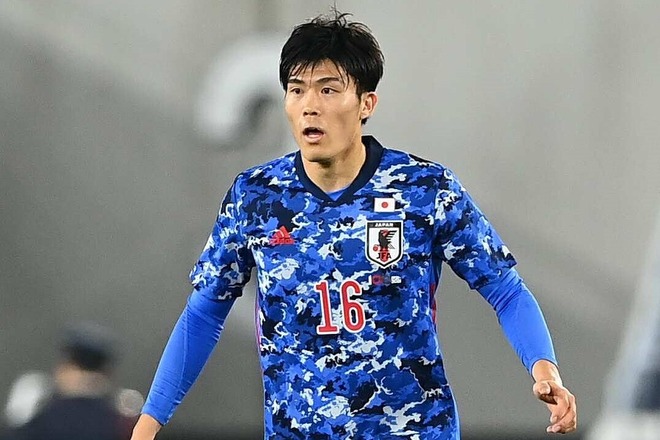 わざとじゃないと感じた 冨安健洋が明かす日韓戦 流血騒ぎ の舞台裏 半分折れた 歯の具合は サッカーダイジェストweb わざとじゃないと感じた 冨安健洋が明かす日韓戦 流血騒ぎ の舞台裏 半分折れた 歯の具合は サッカーダイジェストweb