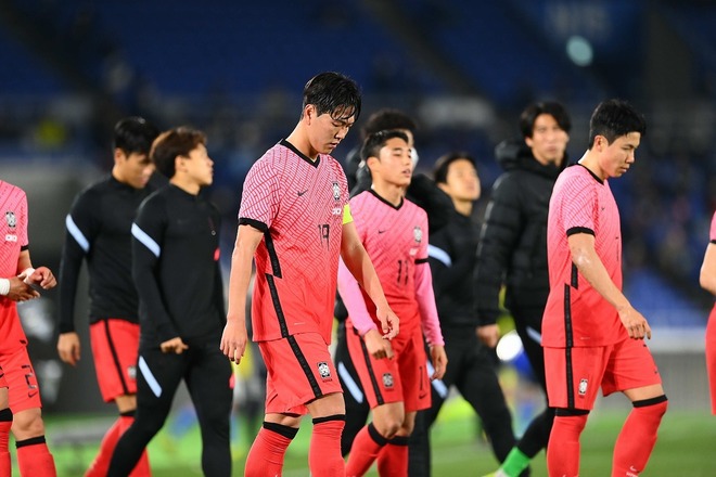 日本への先入観を捨てるべきだ 日韓戦の惨敗から1週間 韓国ではいまだ議論百出 頭から血を流しても サッカーダイジェストweb 日本への先入観を捨てるべきだ 日韓戦の惨敗から1週間 韓国ではいまだ議論百出 頭から血を流しても サッカーダイジェストweb