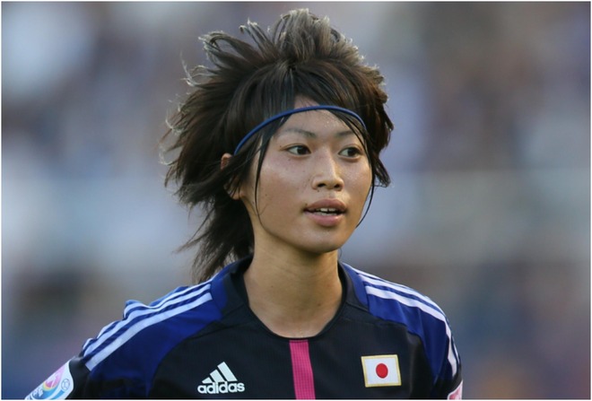 女優さんに見えるよ 田中陽子が披露した すまし顔 に賛辞続々 フォトブック出して欲しいな サッカーダイジェストweb 女優さんに見えるよ 田中陽子が披露した すまし顔 に賛辞続々 フォトブック出して欲しいな サッカーダイジェストweb