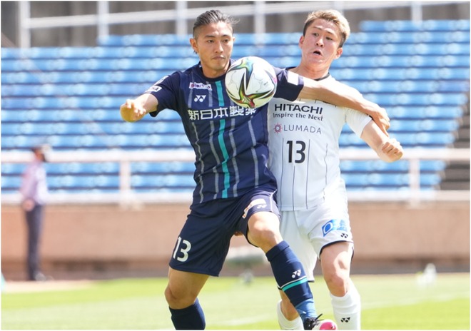 志知のヘディング弾で福岡が柏に競り勝つ J１ではクラブ初となる４連勝を達成 サッカーダイジェストweb