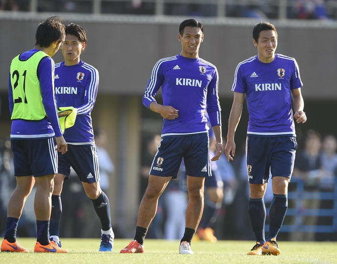 日本代表 槙野智章 指揮官から届いた誕生日プレゼントの 中身 とは サッカーダイジェストweb 日本代表 槙野智章 指揮官から届いた誕生日プレゼントの 中身 とは サッカーダイジェストweb