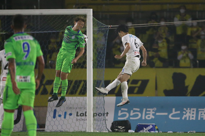 ルヴァン杯gs第6節photo 湘南1 1柏 湘南が柏と引き分けグループリーグ突破 サッカーダイジェストweb ルヴァン杯gs第6節photo 湘南1 1柏 湘南が柏と引き分けグループリーグ突破 サッカーダイジェストweb