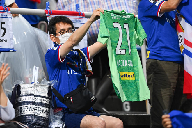Photo 平日ナイターに駆けつけた横浜f マリノスサポーター サッカーダイジェストweb Photo 平日ナイターに駆けつけた横浜f マリノスサポーター サッカーダイジェストweb