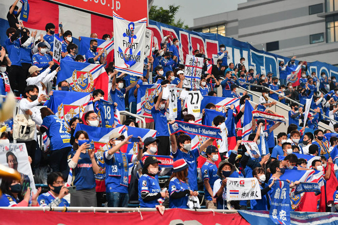 Photo 平日ナイターに駆けつけた横浜f マリノスサポーター サッカーダイジェストweb Photo 平日ナイターに駆けつけた横浜f マリノスサポーター サッカーダイジェストweb