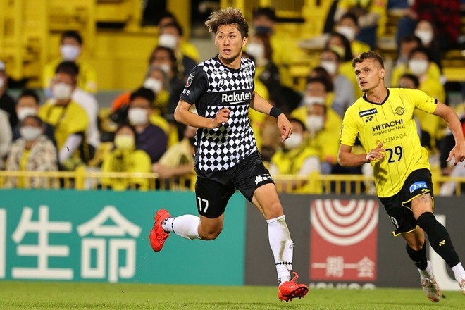 大化けするか 伸び悩むか 菊池流帆が スーパーディフェンダー になる可能性 神戸 サッカーダイジェストweb 大化けするか 伸び悩むか 菊池流帆が スーパーディフェンダー になる可能性 神戸 サッカーダイジェストweb