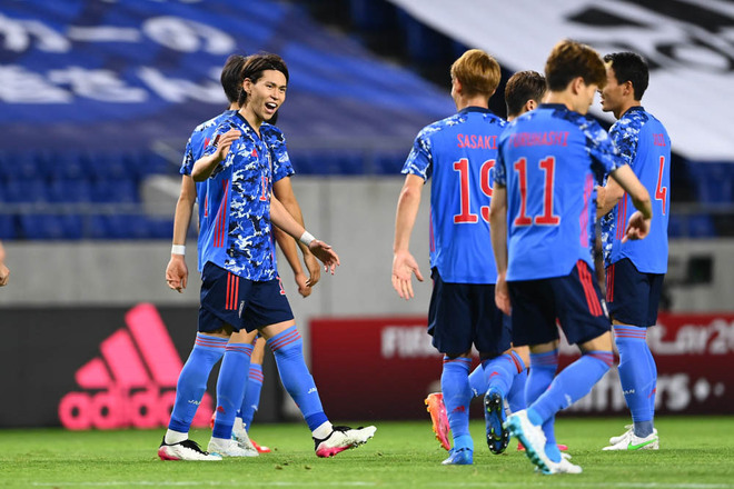 Photo ともに国際aマッチ初ゴール 橋本拳人 川辺駿を特集 サッカーダイジェストweb