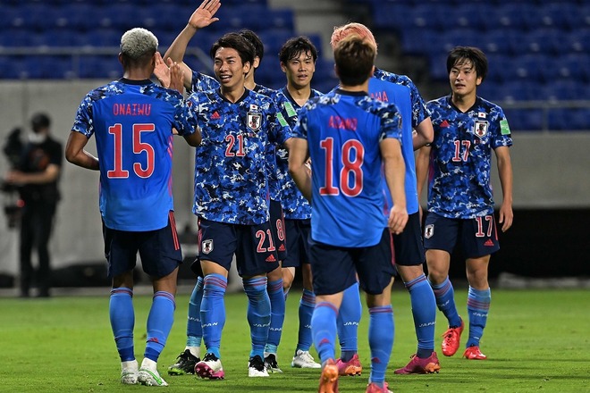 オナイウ 坂元 川辺ら躍動した遅咲きの ニューフェイス 全力で2ケタ得点を取りに行くなら サッカーダイジェストweb オナイウ 坂元 川辺ら躍動した遅咲きの ニューフェイス 全力で2ケタ得点を取りに行くなら サッカーダイジェストweb