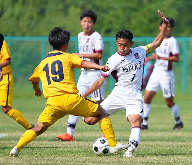 インターハイ予選 北海道決勝 札幌大谷0 1旭川実業 西條の先制点を守りきった旭川実業が札幌大谷との接戦を制す サッカーダイジェストweb インターハイ予選 北海道決勝 札幌大谷0 1旭川実業 西條の先制点を守りきった旭川実業が札幌大谷との接戦を制す サッカーダイジェストweb