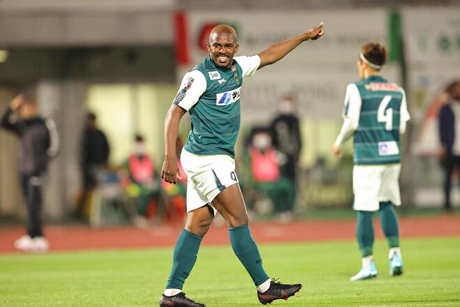 今日という日を大切に過ごすユーリ 9番の仕事 で相模原に久々の勝利を呼び込めるか サッカーダイジェストweb 今日という日を大切に過ごすユーリ 9番の仕事 で相模原に久々の勝利を呼び込めるか サッカーダイジェストweb