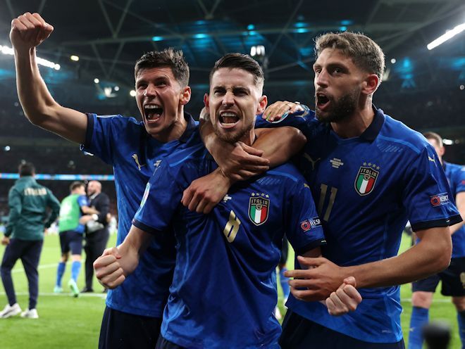 ユーロ Sf イタリア対スペイン サッカールーの何でもござれ パート2 ユーロ Sf イタリア対スペイン サッカールーの何でもござれ パート2