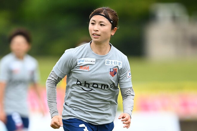 笑顔が素敵 アイドルみたい 大宮ventusの鮫島彩 仲田歩夢らのユニ姿に反響 激レア 埼玉ポーズ も サッカーダイジェストweb 笑顔が素敵 アイドルみたい 大宮ventusの鮫島彩 仲田歩夢らのユニ姿に反響 激レア 埼玉ポーズ も サッカーダイジェストweb