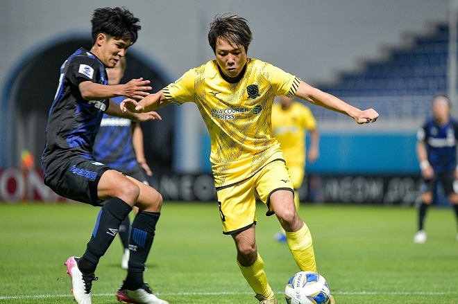 人としてもかっこいい ガンバ大阪 倉田秋の振る舞いにacl対戦相手から感謝の声 サッカーダイジェストweb 人としてもかっこいい ガンバ大阪 倉田秋の振る舞いにacl対戦相手から感謝の声 サッカーダイジェストweb