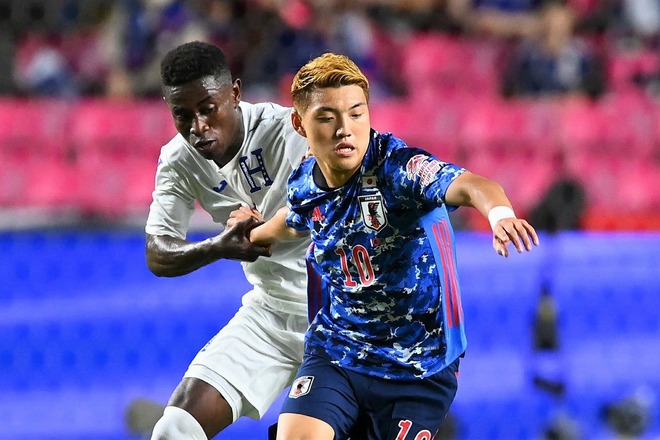 さすが日本の10番 優勝あるよね U 24日本代表がホンジュラスを振り切って勝利 サポーターが驚愕した出来事とは サッカー ダイジェストweb さすが日本の10番 優勝あるよね U 24日本代表がホンジュラスを振り切って勝利 サポーターが驚愕した出来事とは サッカー ダイジェストweb