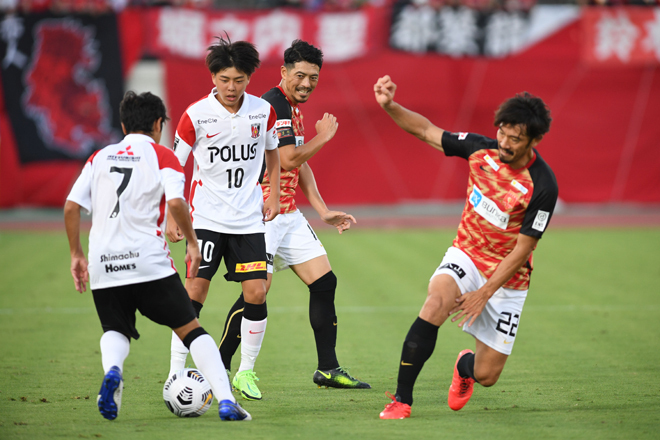 平川忠亮引退試合 Photo 浦和レジェンド 3 2 浦和レッズ 駒場に歴代のレジェンドが集結 平川がハットトリックで花道を飾る サッカーダイジェストweb 平川忠亮引退試合 Photo 浦和レジェンド 3 2 浦和レッズ 駒場に歴代のレジェンドが集結 平川がハットトリックで花道を飾る サッカーダイジェストweb