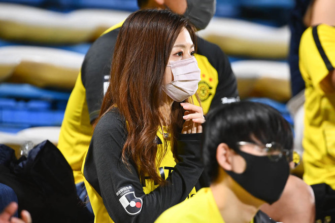 サポーターphoto 最後まで選手を後押しした柏レイソルサポーターを特集 サッカーダイジェストweb サポーターphoto 最後まで選手を後押しした柏レイソルサポーターを特集 サッカーダイジェストweb