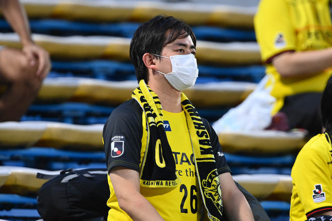 サポーターphoto 最後まで選手を後押しした柏レイソルサポーターを特集 サッカーダイジェストweb サポーターphoto 最後まで選手を後押しした柏レイソルサポーターを特集 サッカーダイジェストweb